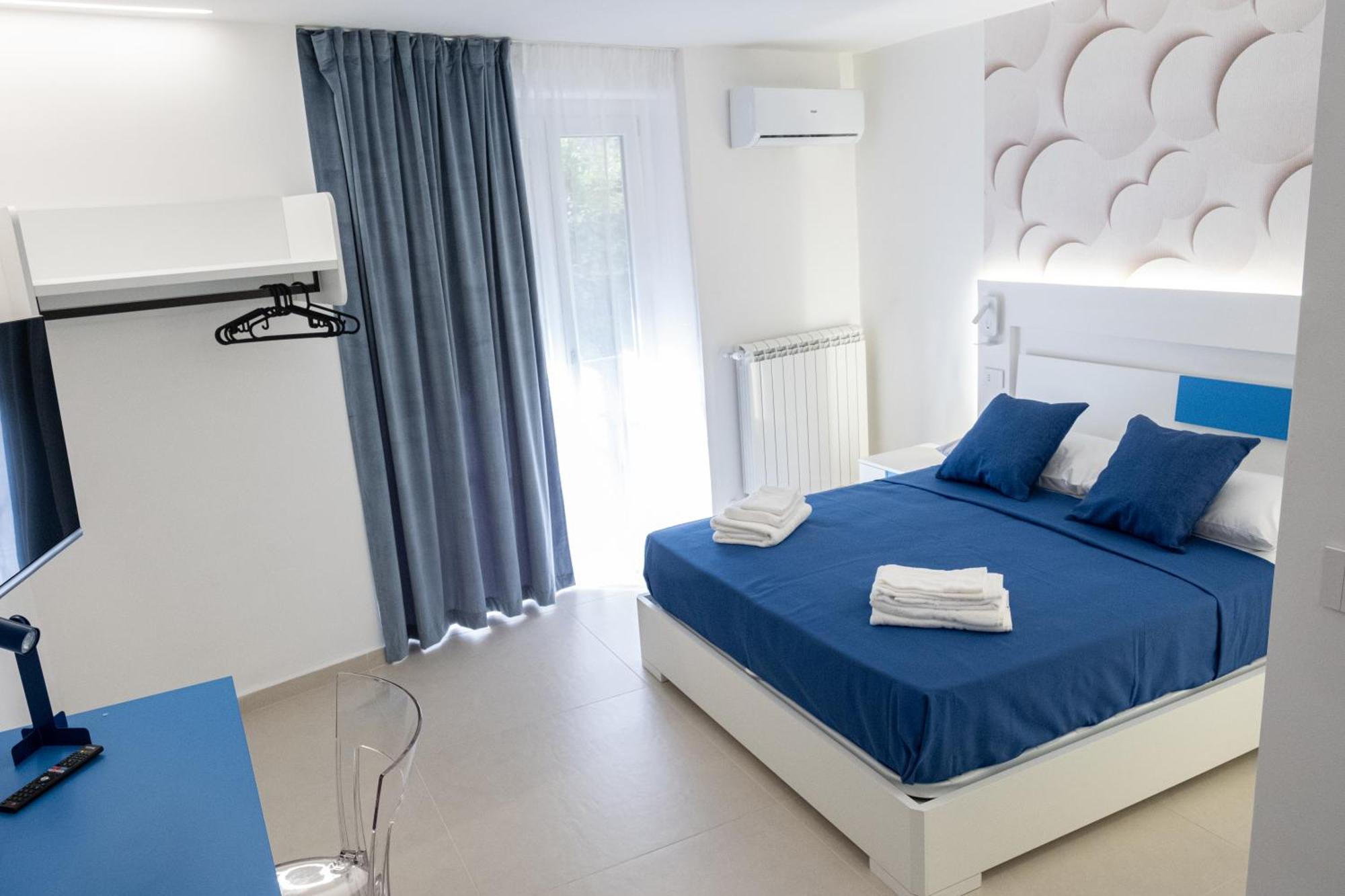 La Chicca Apartments Castellammare Di Stabia Exterior photo