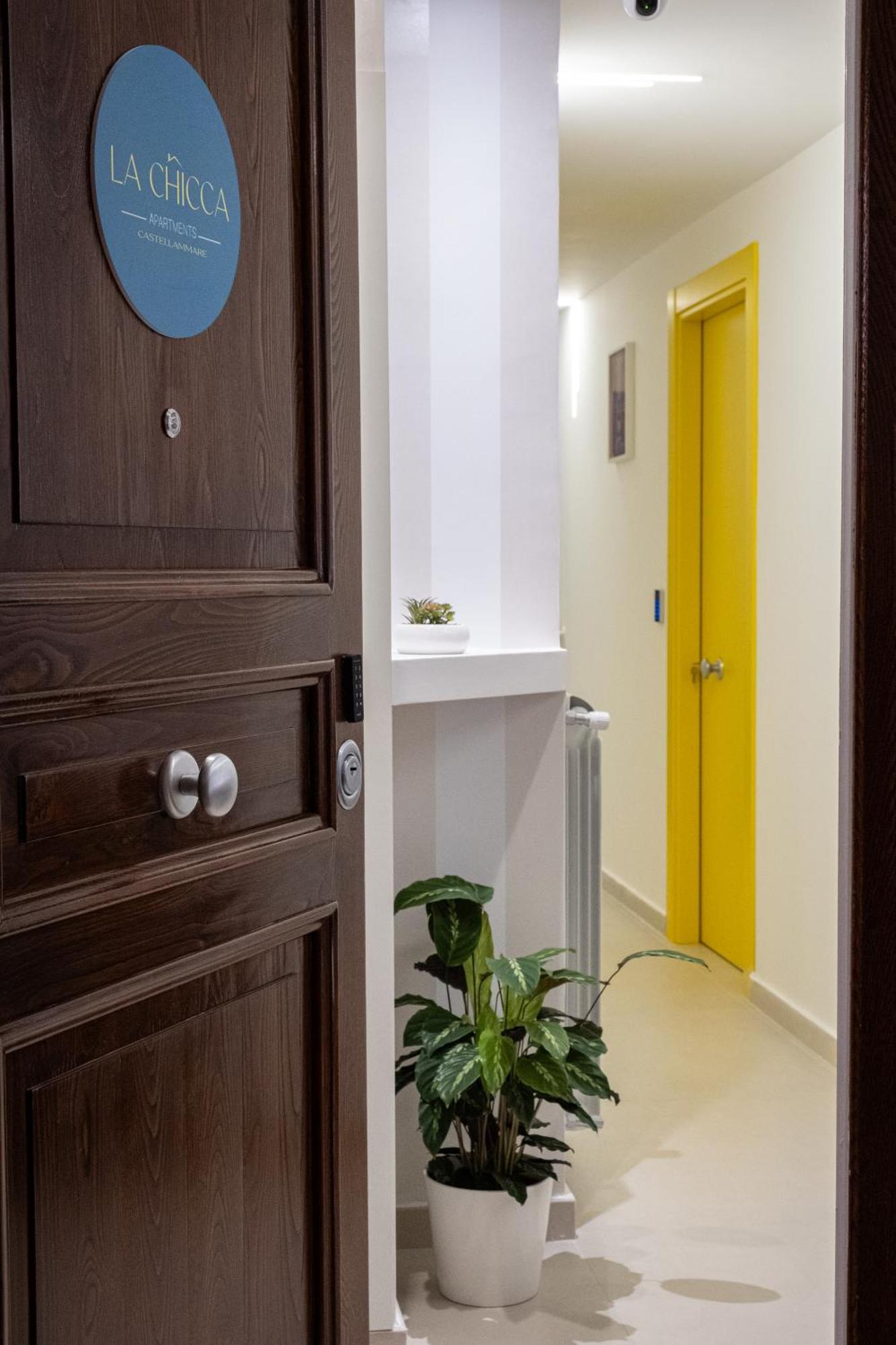 La Chicca Apartments Castellammare Di Stabia Exterior photo